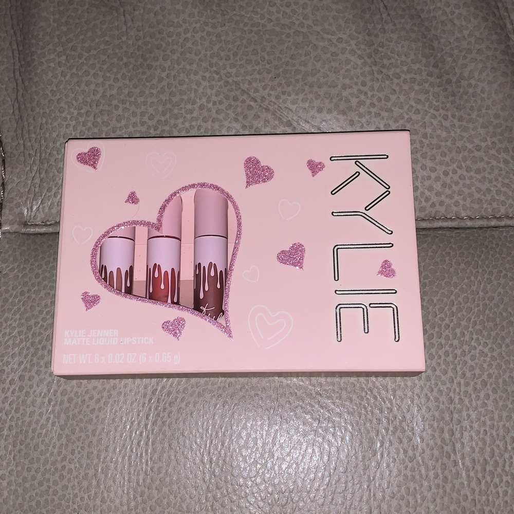 NIB Kylie Jenner 6 piece lippie collection.